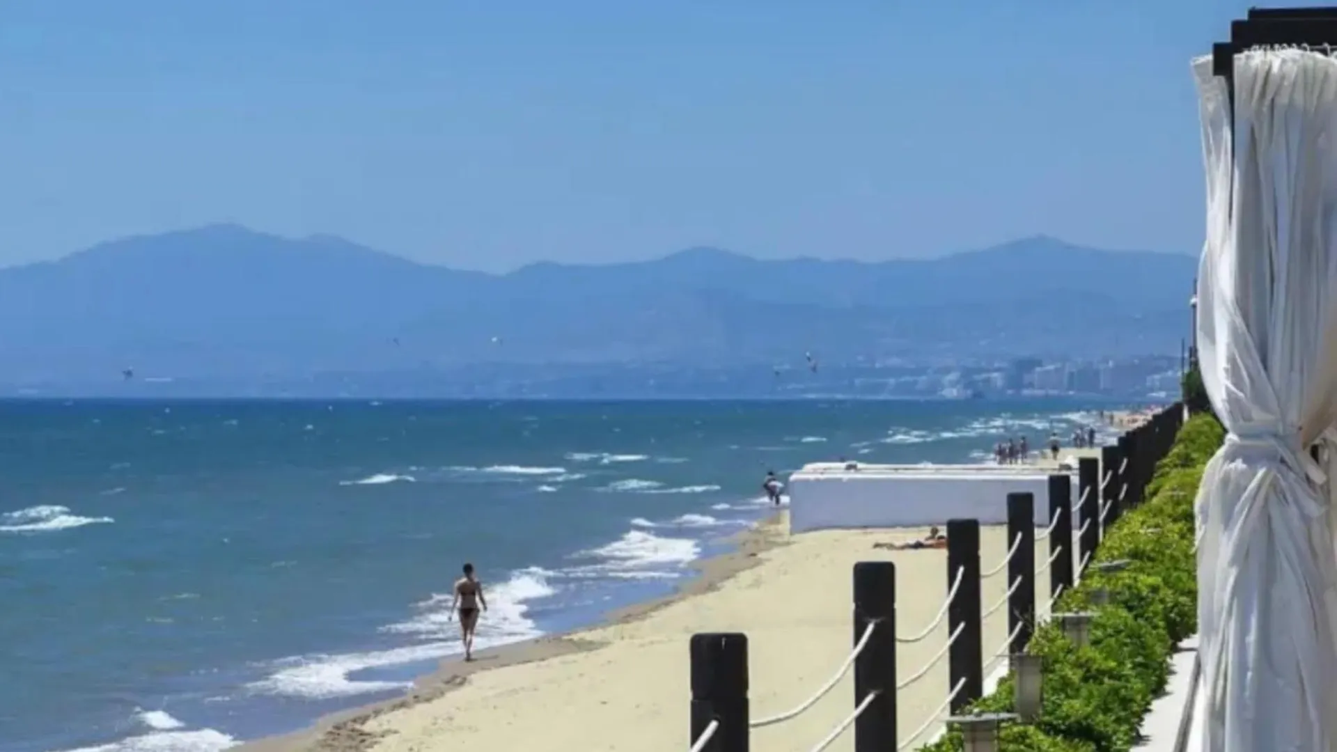 Marbella Beachfront - Beachside Apartment With Stunning Sea Views