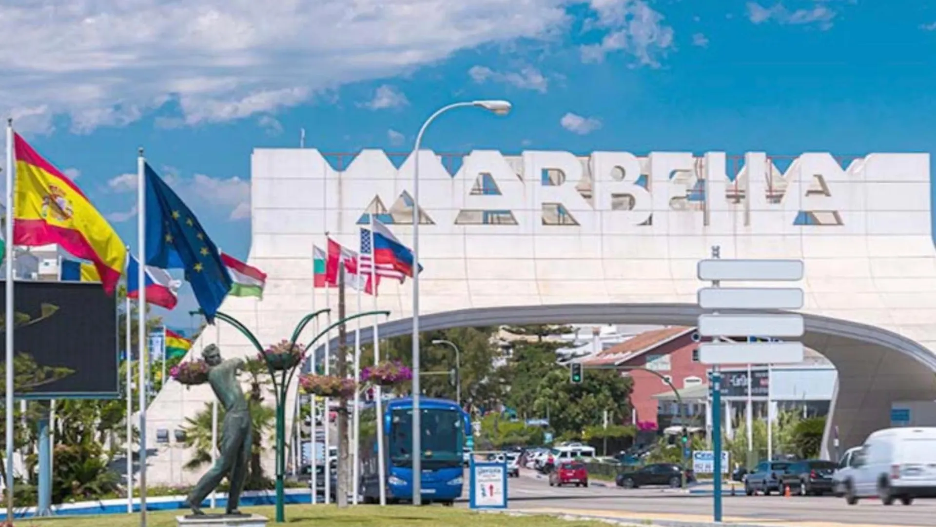 Marbella Beachfront - Beachside Apartment With Stunning Sea Views ספרד